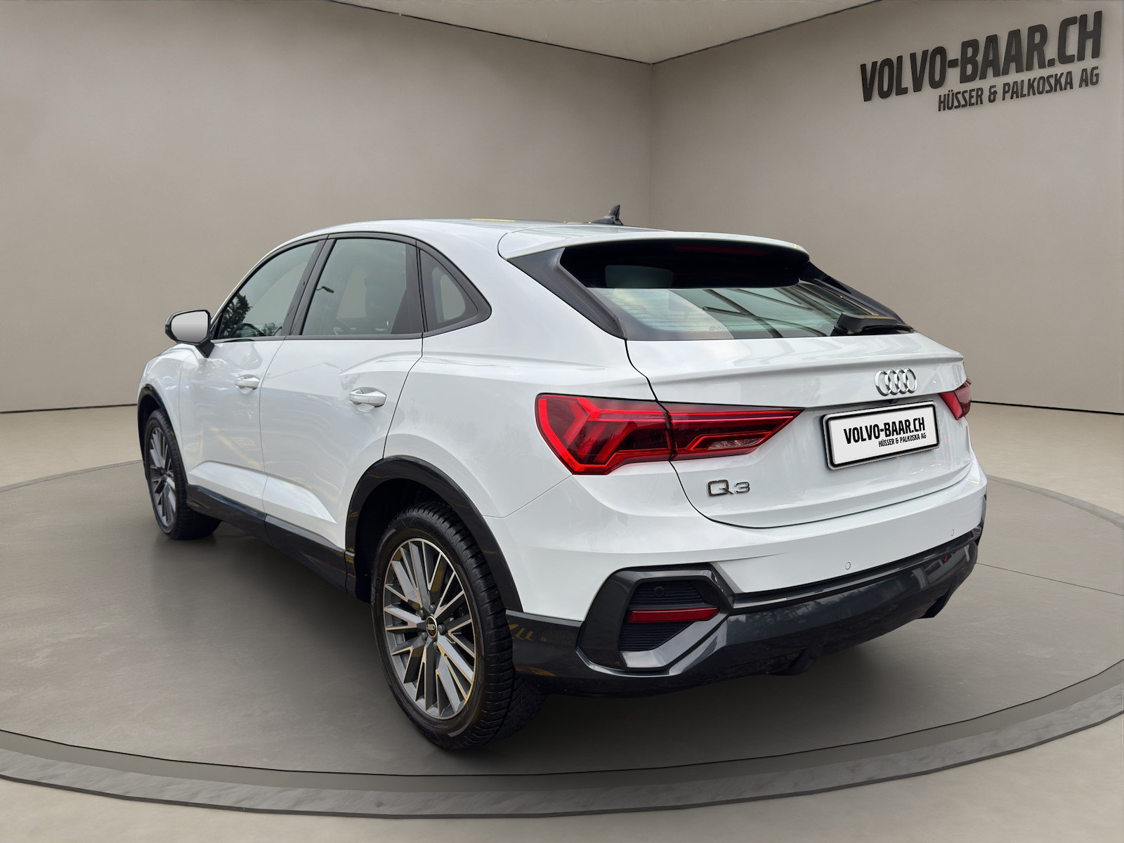 AUDI Q3 Sportback 1.5 35 TFSI S line Attraction S-Tronic, Hybride Léger Essence/Électricité, Occasion / Utilisé, Automatique - 4