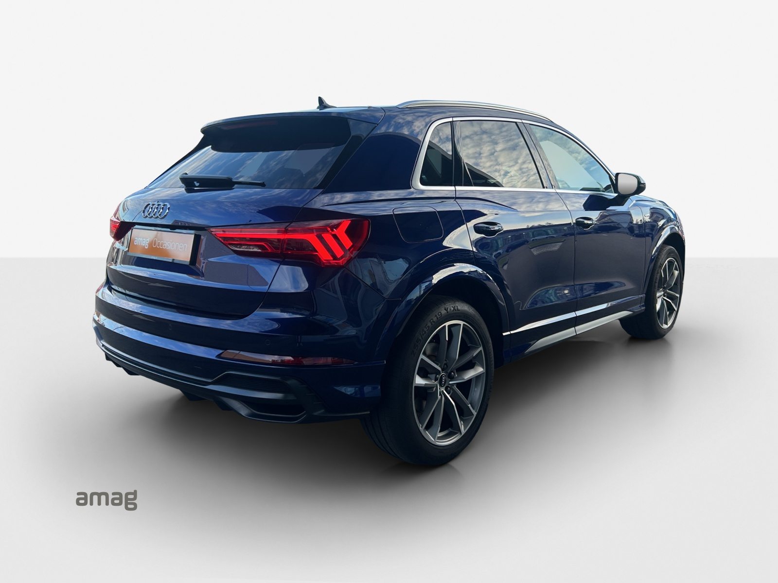 AUDI Q3 35 TFSI S line Attraction, Essence, Occasion / Utilisé, Automatique - 5