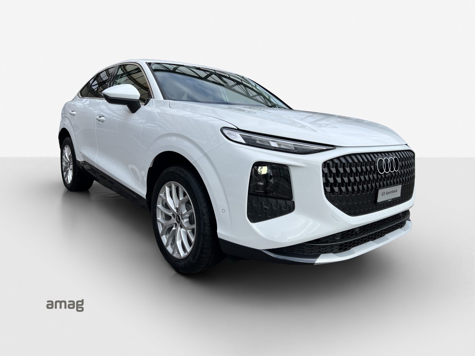 AUDI Q3 SB TFSI 110 kW, Benzin, Occasion / Gebraucht, Automatik - 6