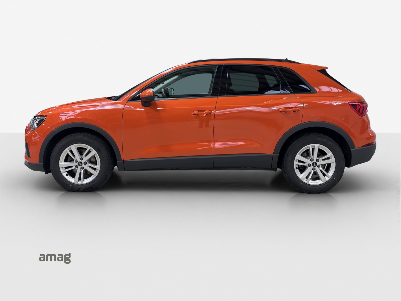 AUDI Q3 35 TFSI Attraction, Essence, Occasion / Utilisé, Automatique - 2