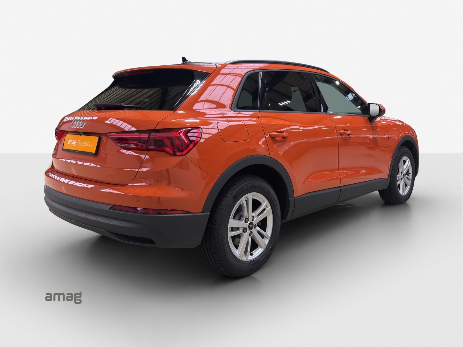 AUDI Q3 35 TFSI Attraction, Essence, Occasion / Utilisé, Automatique - 5