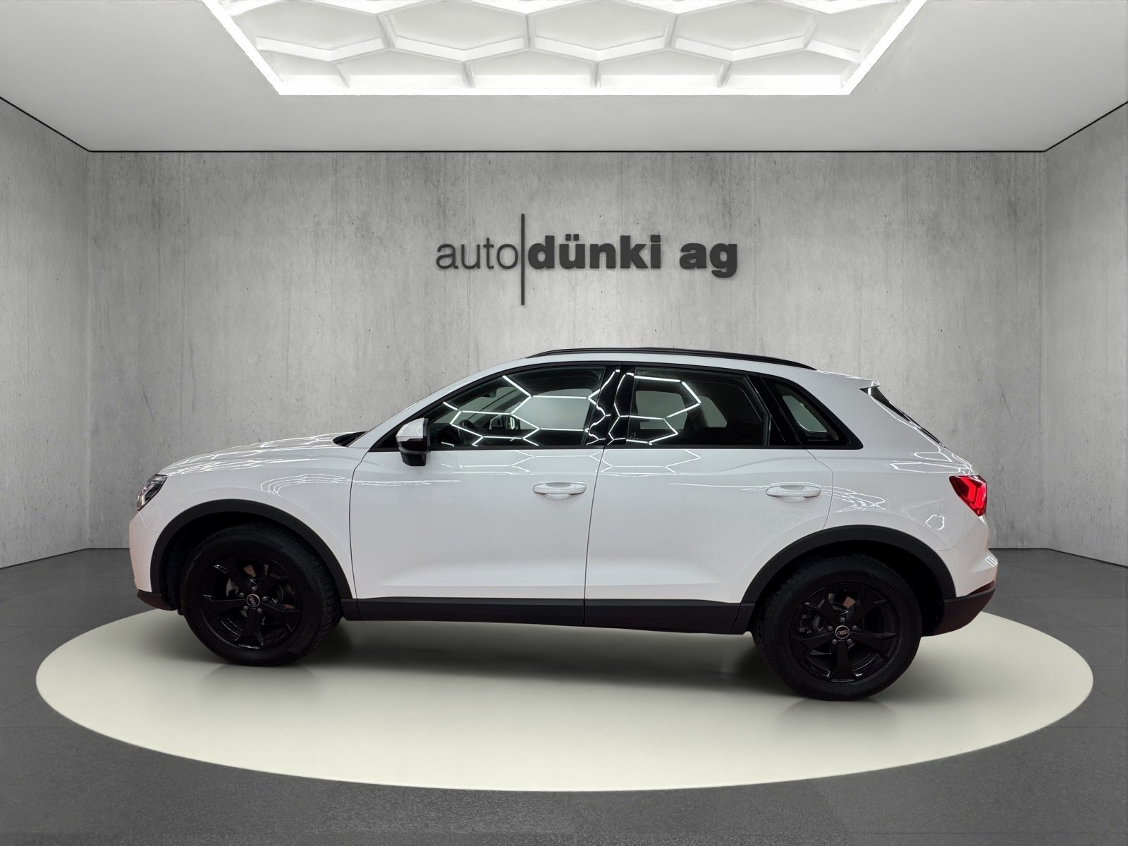 AUDI Q3 35 TDI quattro S-tronic, Diesel, Occasion / Gebraucht, Automatik - 2