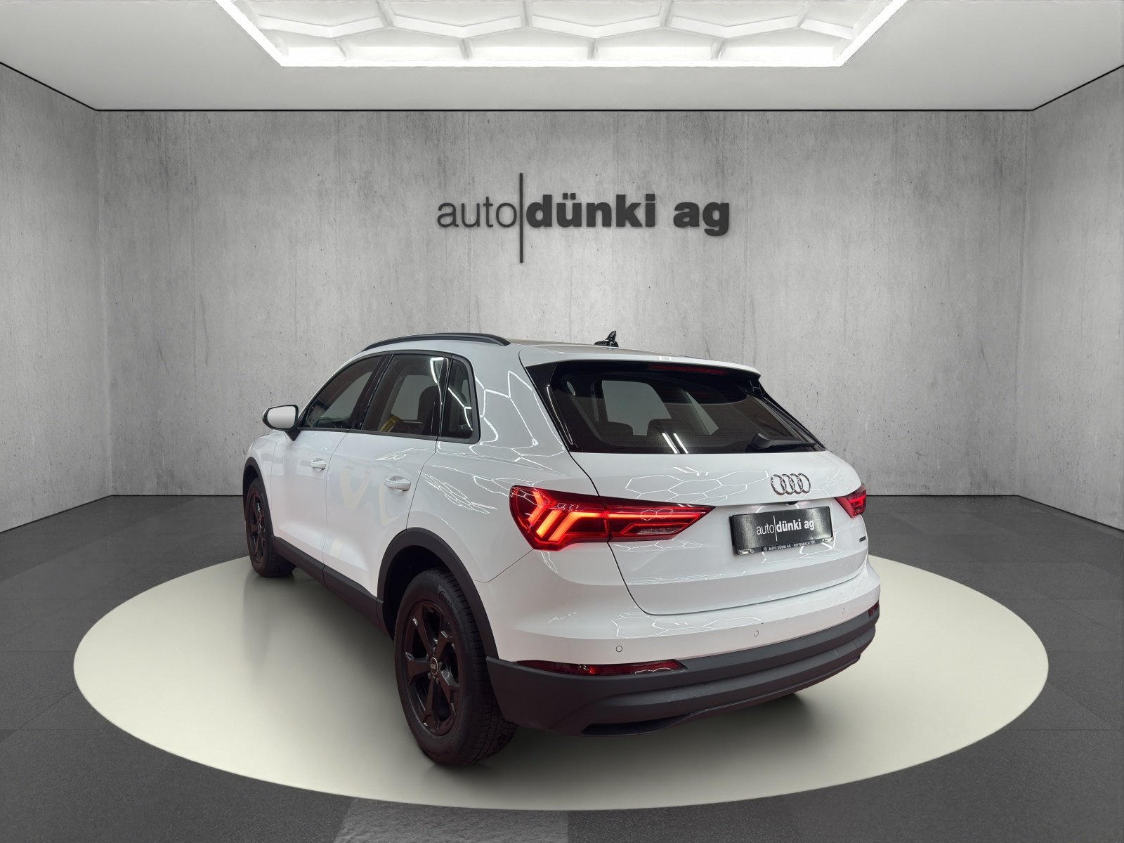 AUDI Q3 35 TDI quattro S-tronic, Diesel, Occasion / Gebraucht, Automatik - 3