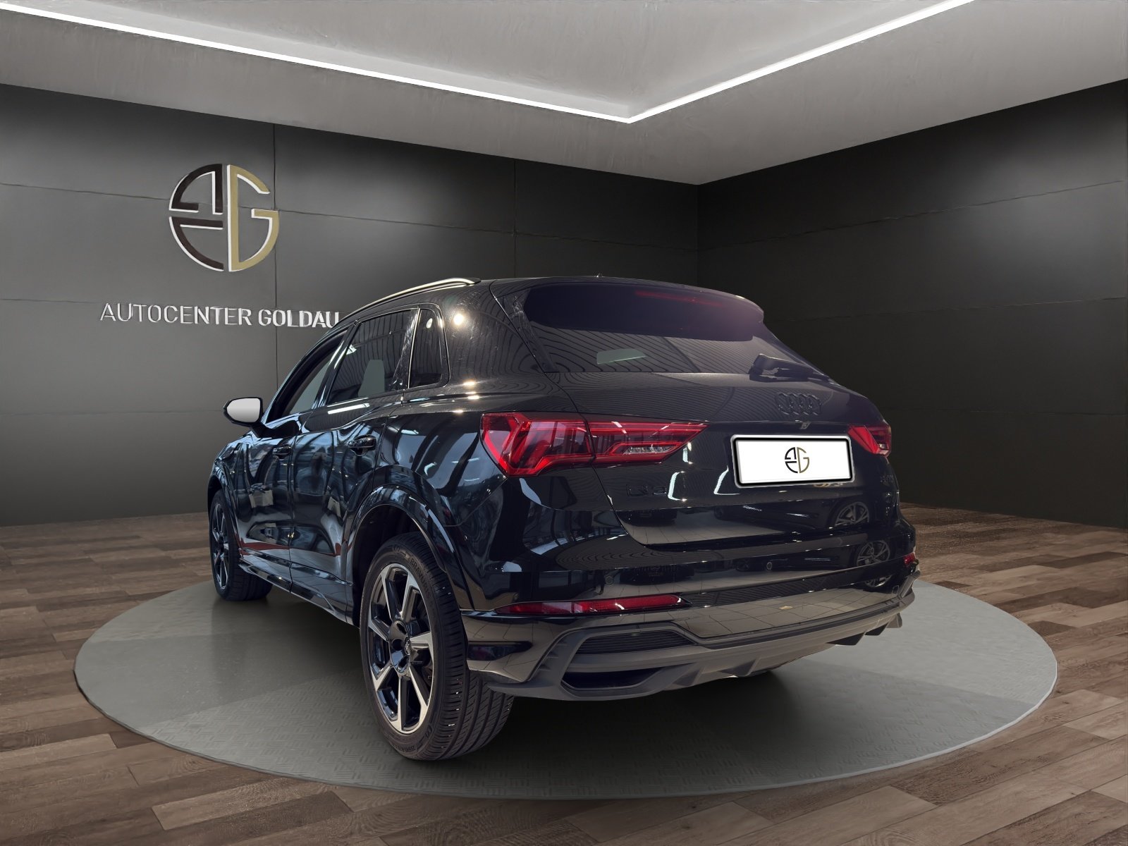 AUDI Q3 35 TDI S line S-tronic, Diesel, Occasion / Utilisé, Automatique - 2
