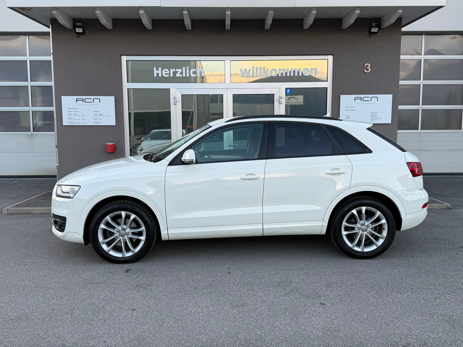 AUDI Q3 2.0 TDI quattro S-tronic, Diesel, Second hand / Used, Automatic - 4