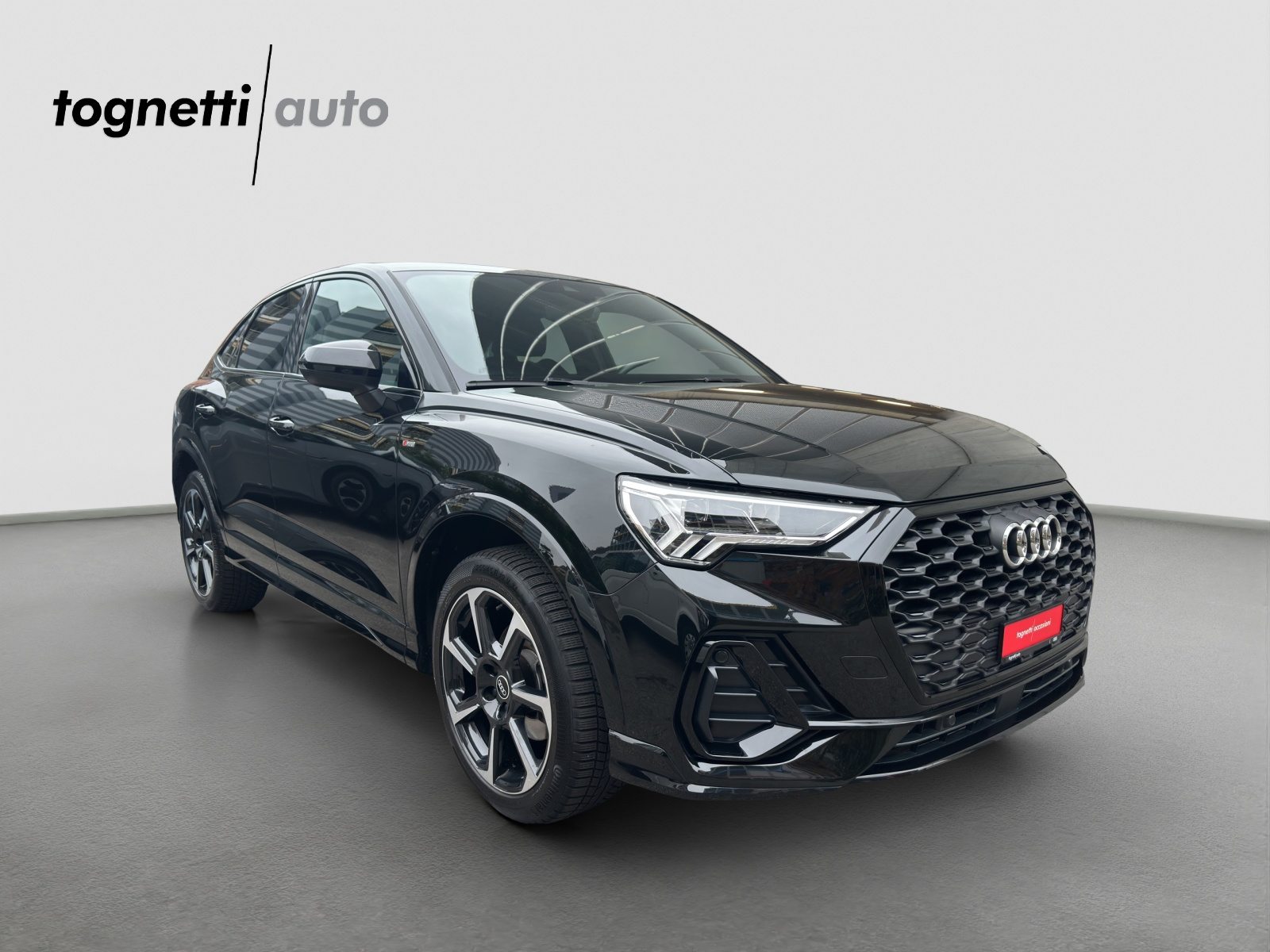 AUDI Q3 Sportback 35 TFSI S line Attraction, Essence, Occasion / Utilisé, Automatique - 2