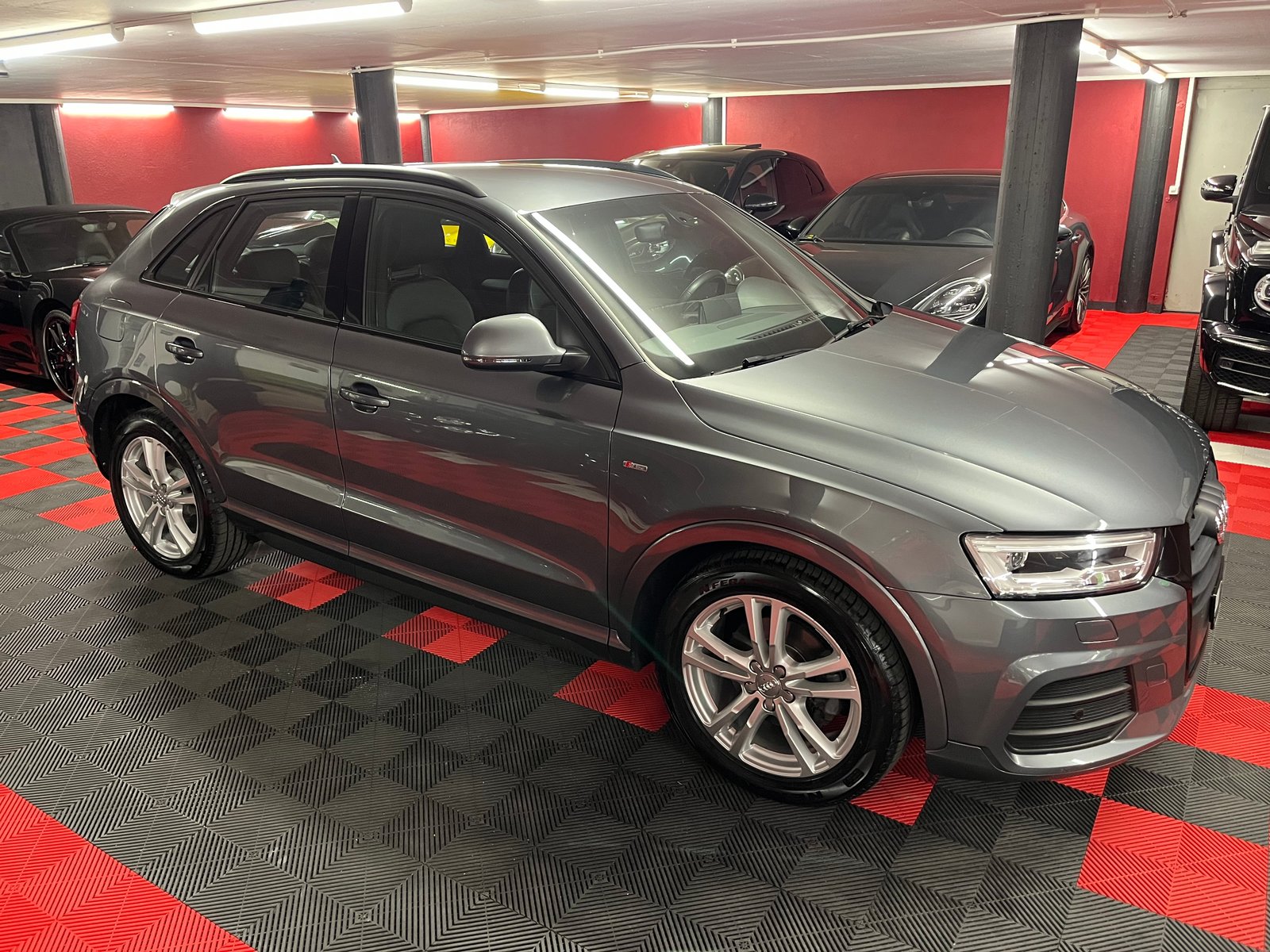 AUDI Q3 2.0 TDI sport quattro S-tronic, Diesel, Second hand / Used, Automatic - 4