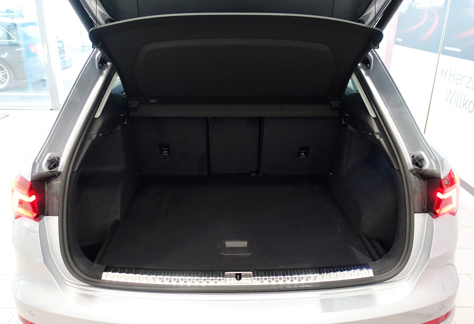 AUDI Q3 35 TFSI, Benzina, Occasioni / Usate, Manuale - 4