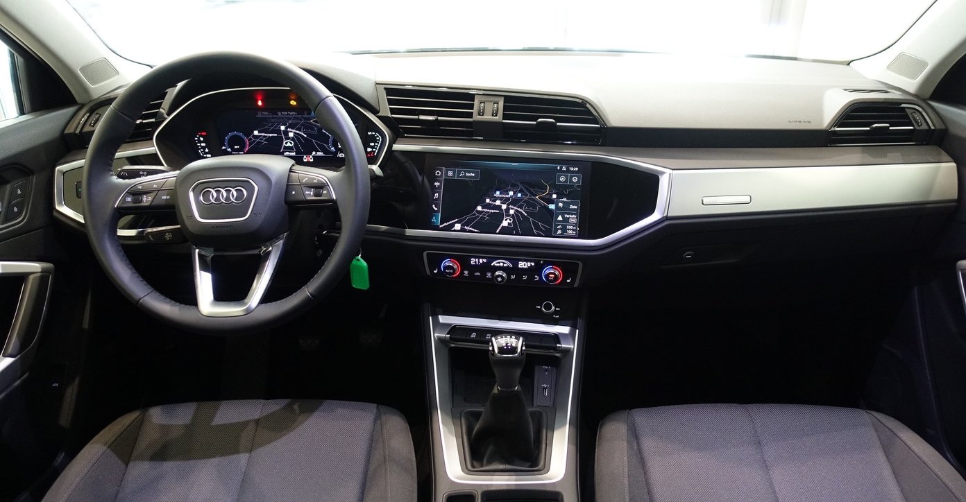 AUDI Q3 35 TFSI, Benzina, Occasioni / Usate, Manuale - 6