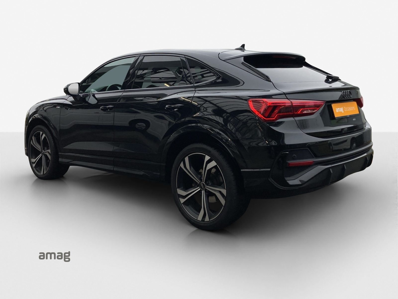 AUDI Q3 Sportback 35 TFSI S line Attraction, Benzin, Occasion / Gebraucht, Automatik - 3