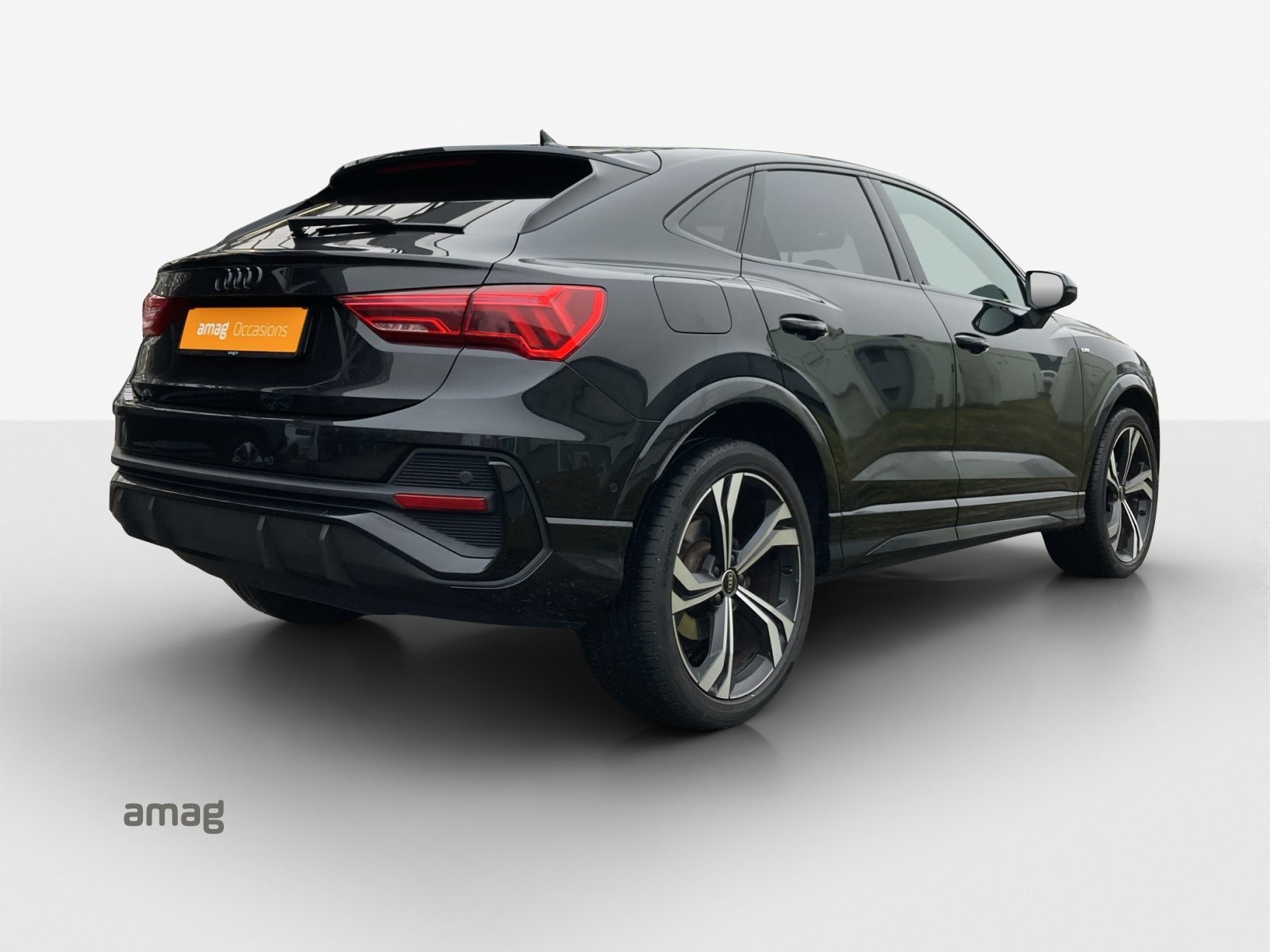 AUDI Q3 Sportback 35 TFSI S line Attraction, Benzin, Occasion / Gebraucht, Automatik - 5