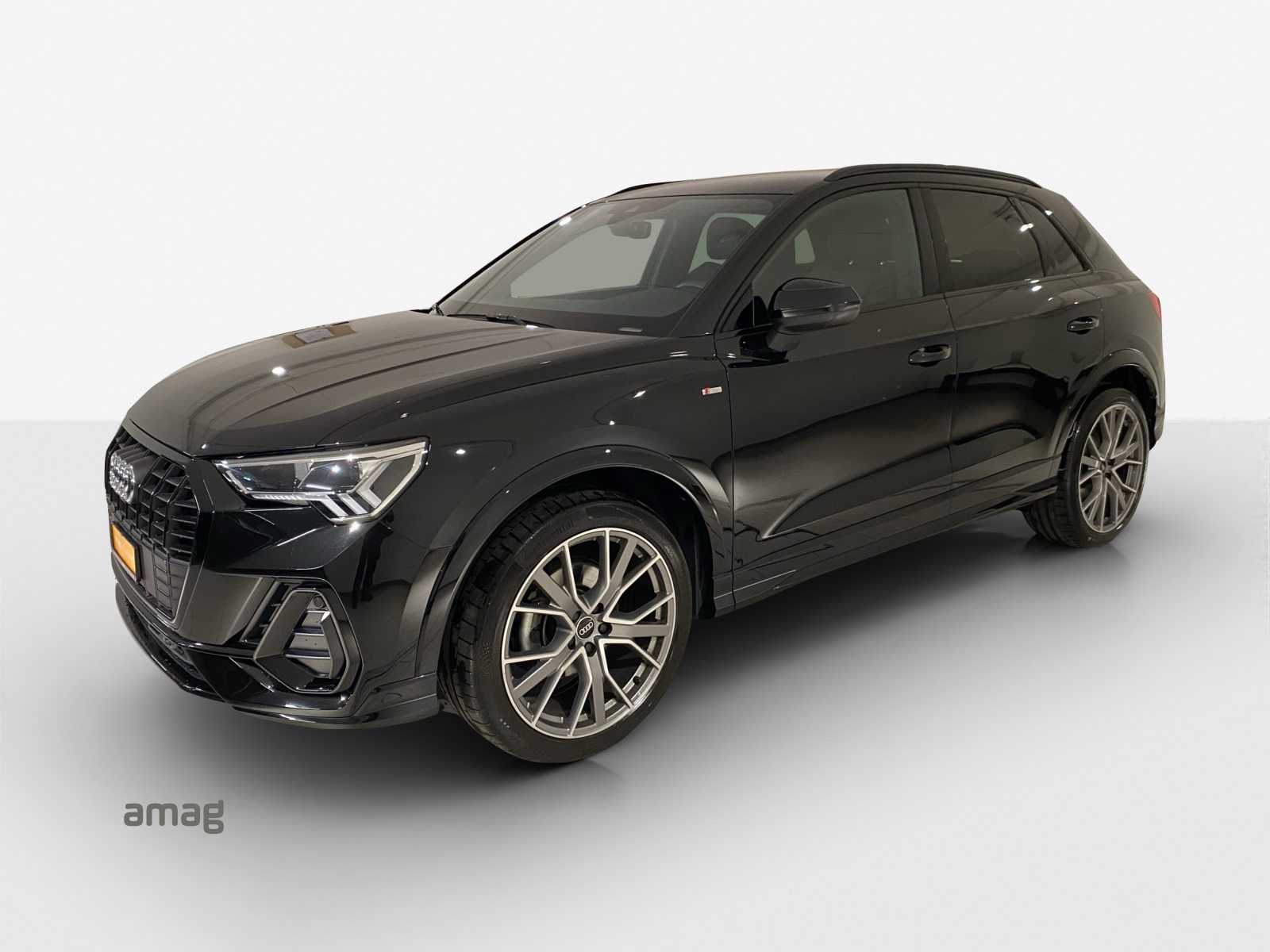 AUDI Q3 35 TFSI S line Attraction