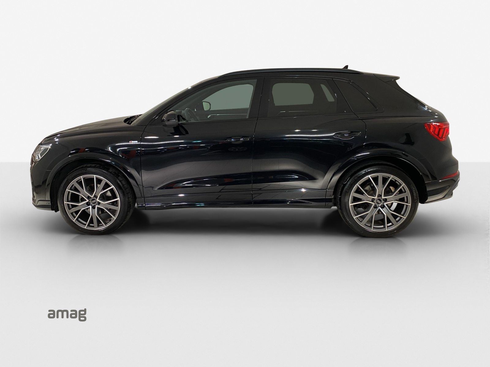 AUDI Q3 35 TFSI S line Attraction, Benzina, Occasioni / Usate, Automatico - 2