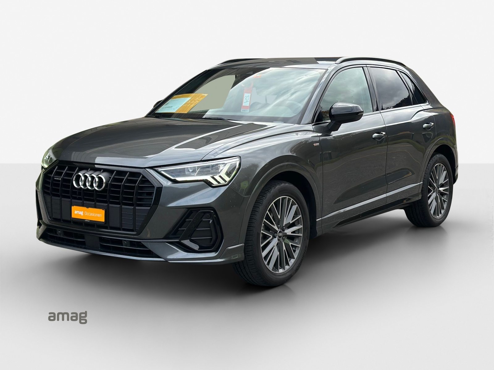 AUDI Q3 35 TDI S line Attraction
