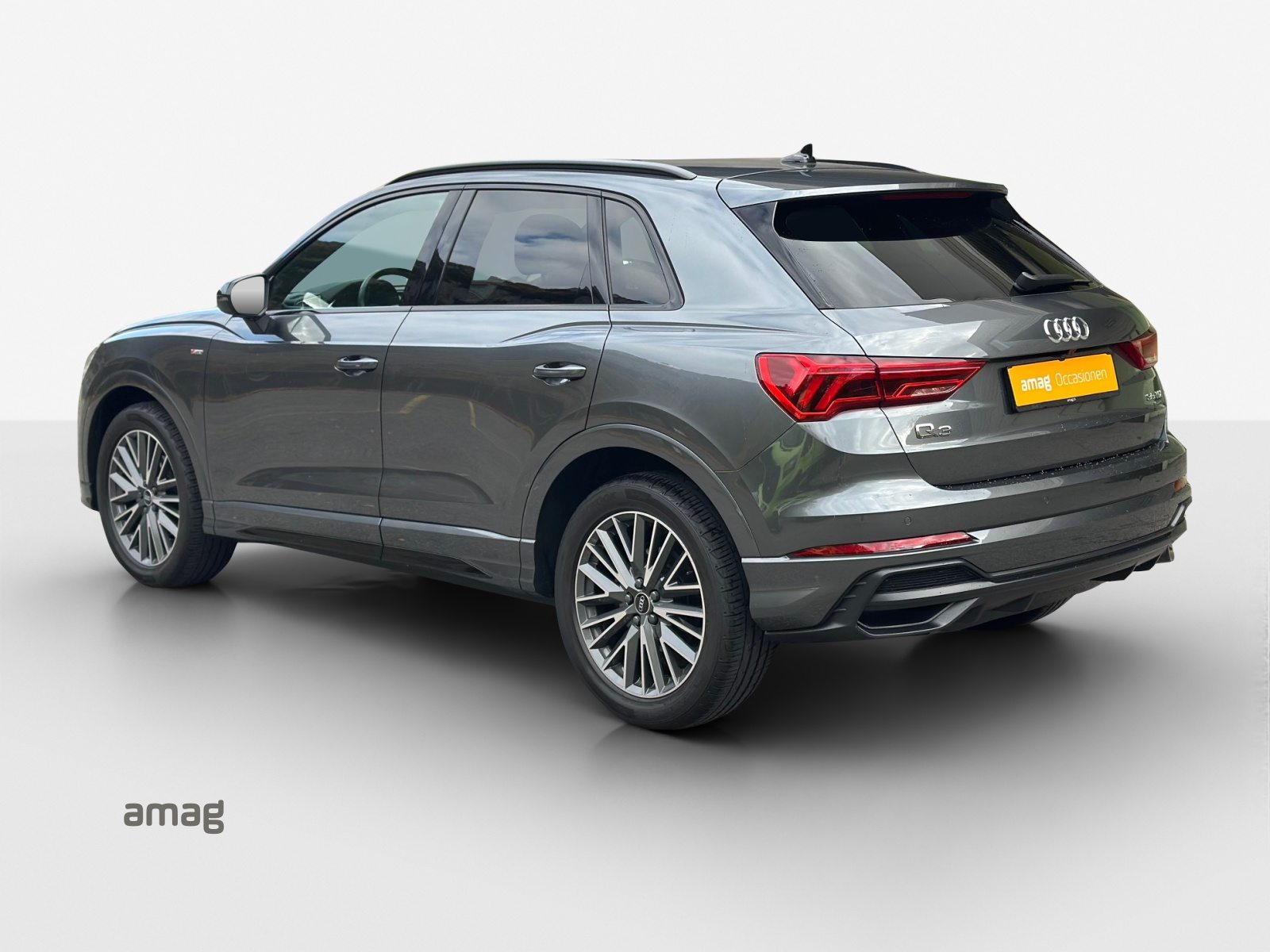 AUDI Q3 35 TDI S line Attraction, Diesel, Second hand / Used, Automatic - 3