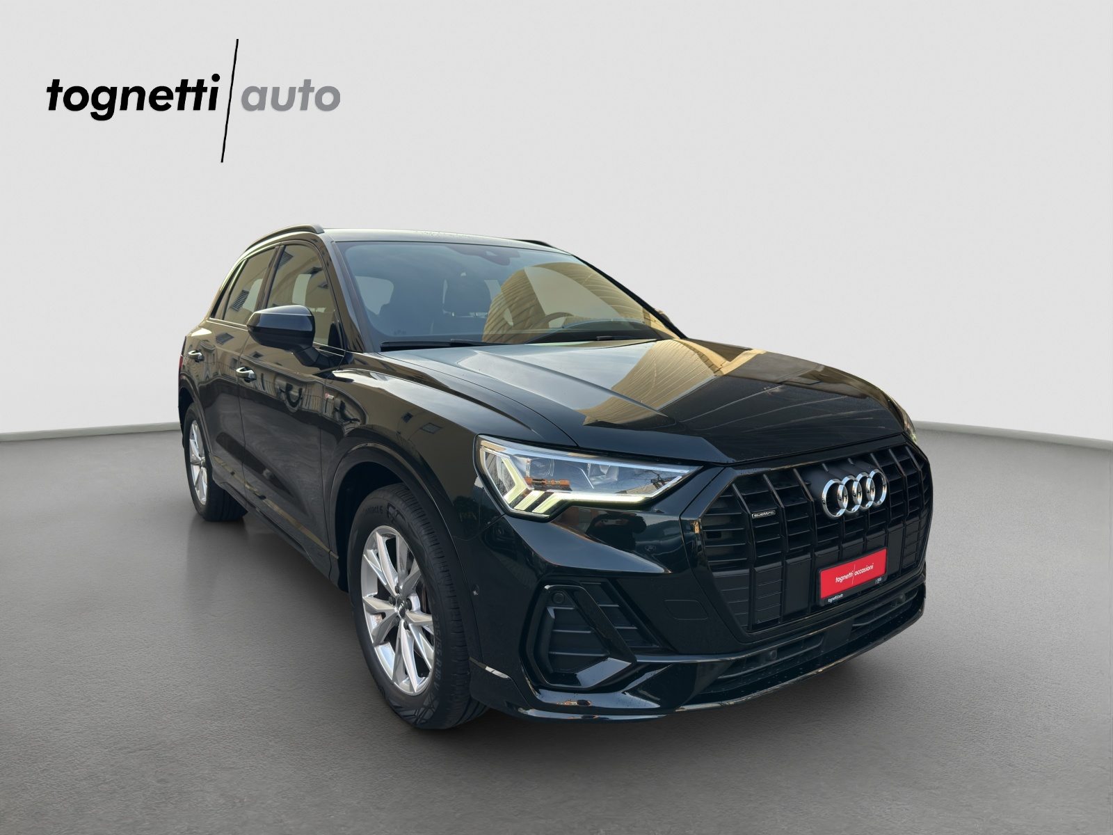 AUDI Q3 45 TFSI S line, Benzin, Occasion / Gebraucht, Automatik - 2