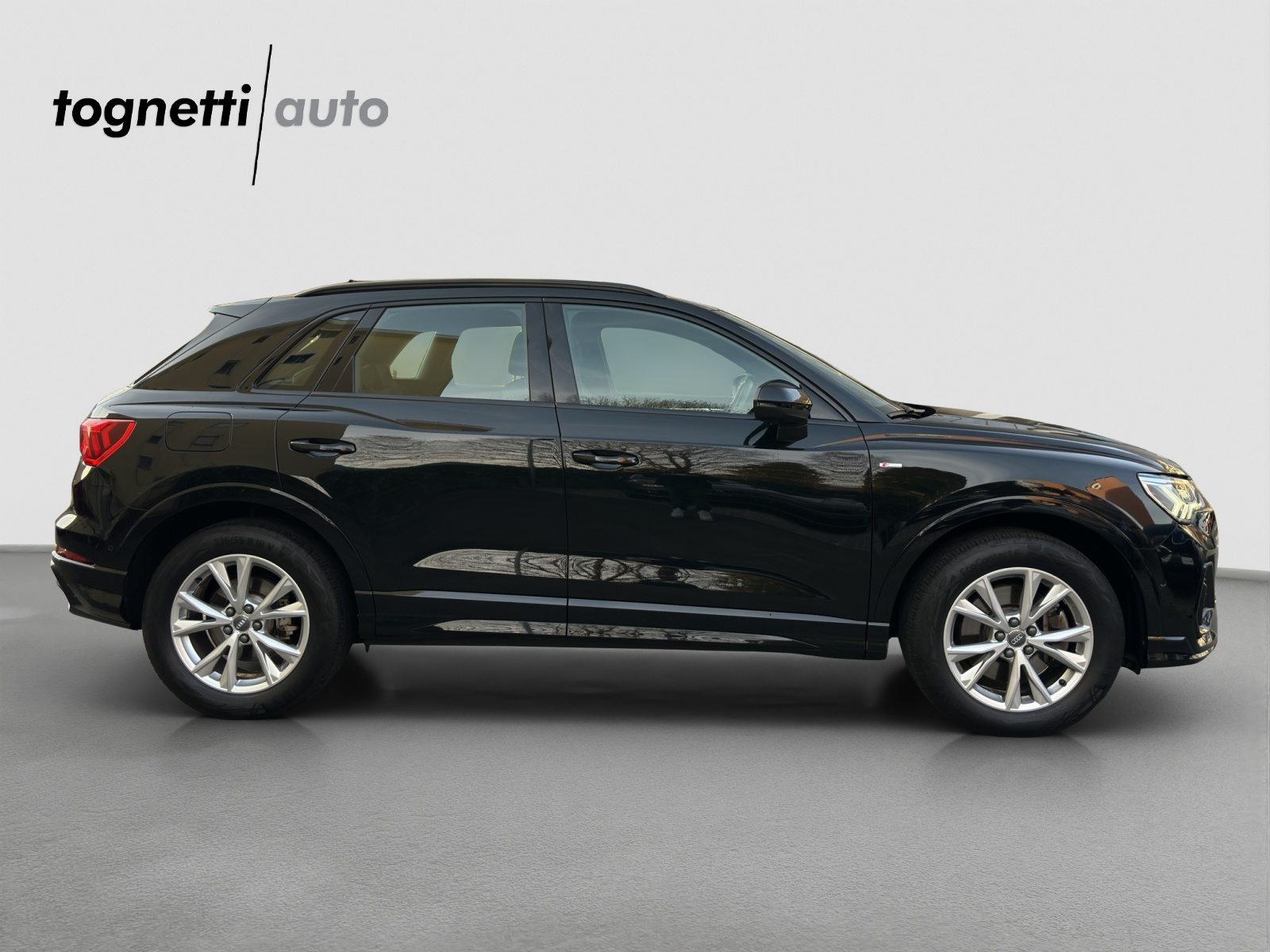 AUDI Q3 45 TFSI S line, Benzin, Occasion / Gebraucht, Automatik - 3