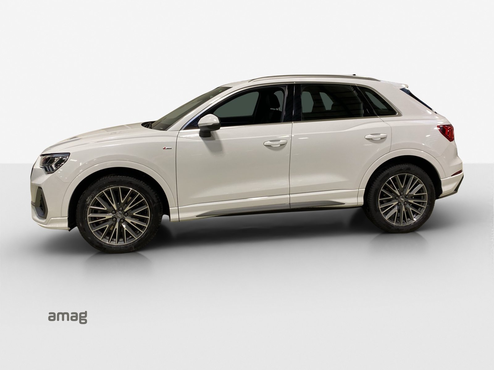 AUDI Q3 40 TFSI S line, Benzina, Occasioni / Usate, Automatico - 2