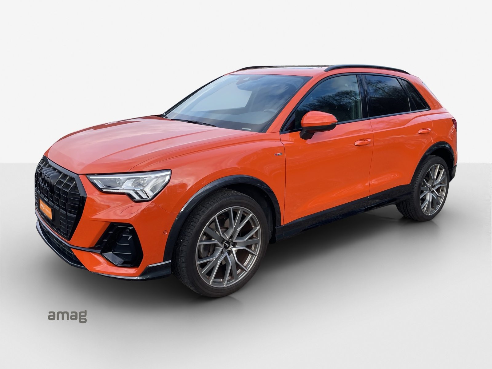 AUDI Q3 45 TFSI S line