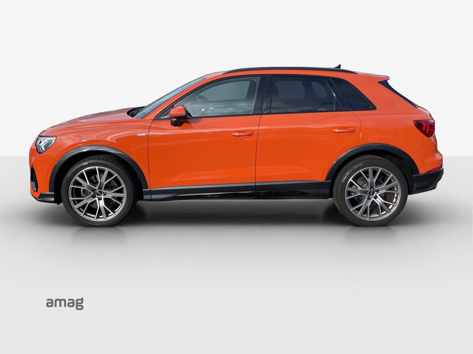 AUDI Q3 45 TFSI S line, Benzina, Occasioni / Usate, Automatico - 2
