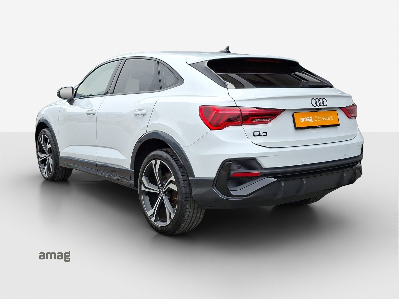 AUDI Q3 Sportback 35 TFSI S line Attraction, Benzin, Occasion / Gebraucht, Automatik - 3