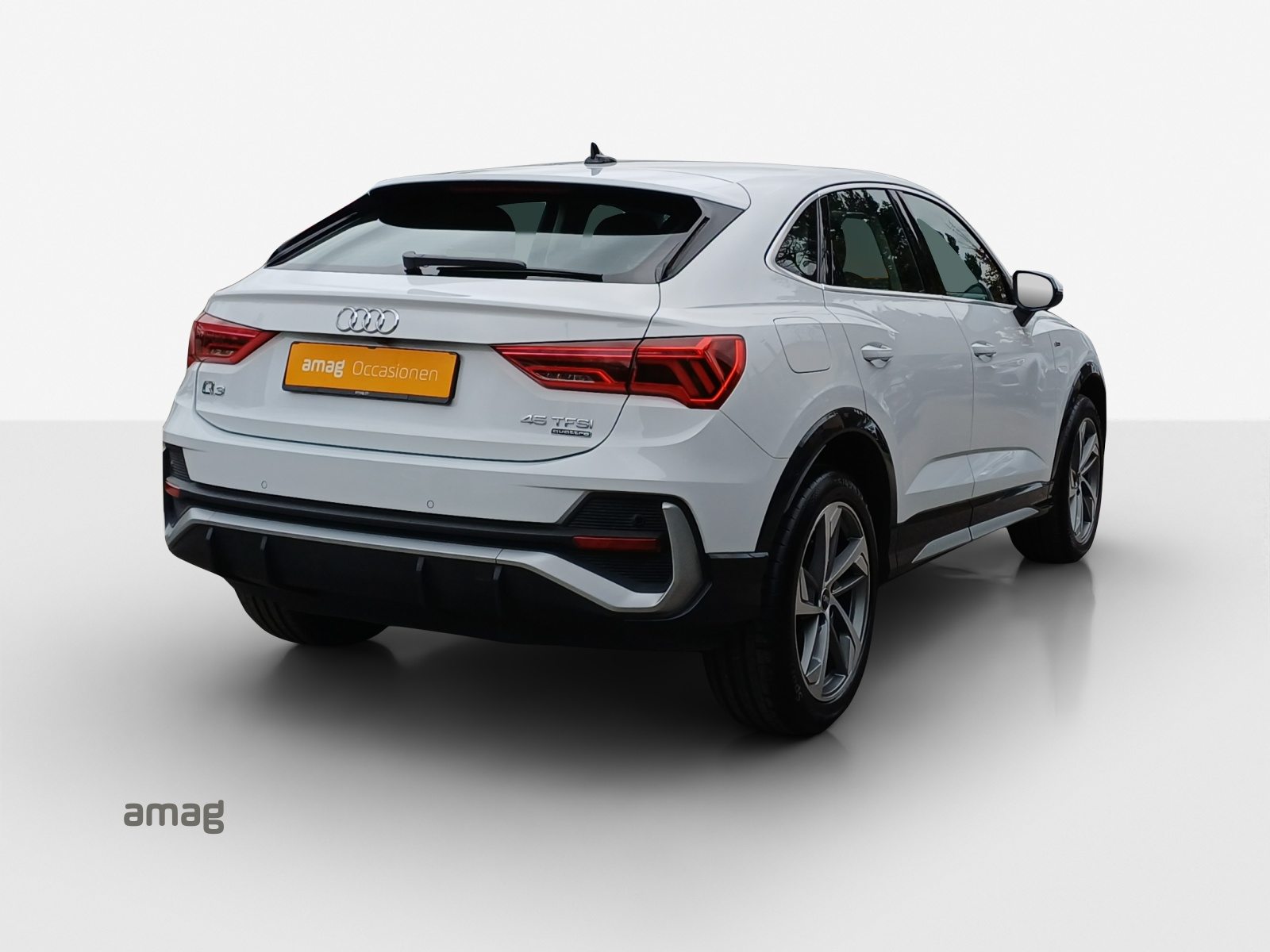 AUDI Q3 Sportback 45 TFSI S line, Petrol, Second hand / Used, Automatic - 5