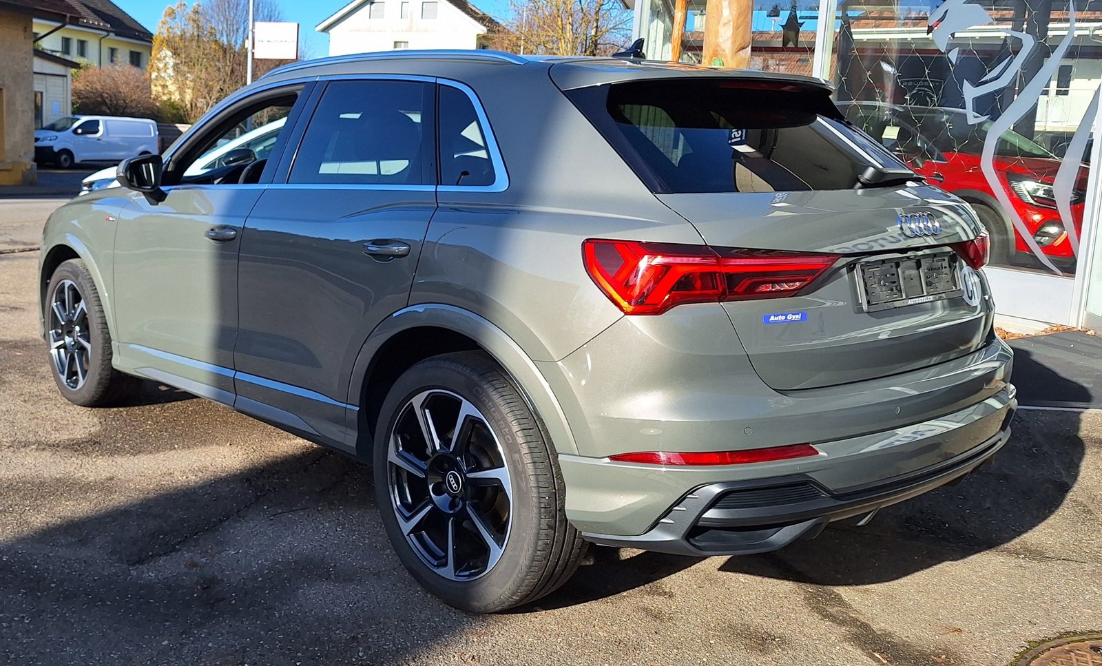 AUDI Q3 40 TDI S line Quattro, Diesel, Occasion / Gebraucht, Automatik - 2