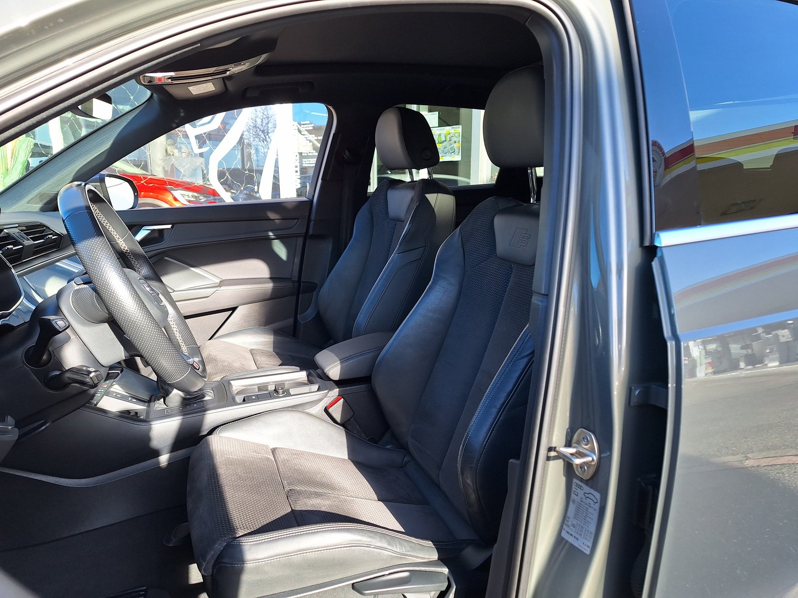 AUDI Q3 40 TDI S line Quattro, Diesel, Occasion / Gebraucht, Automatik - 6
