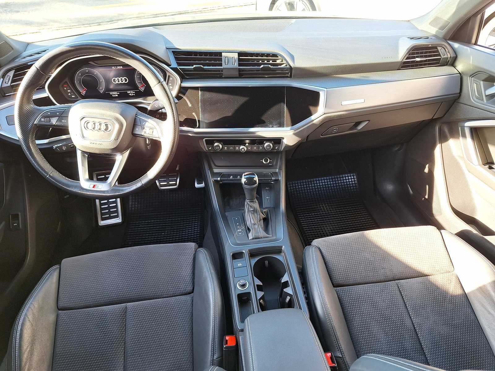 AUDI Q3 40 TDI S line Quattro, Diesel, Occasion / Gebraucht, Automatik - 7