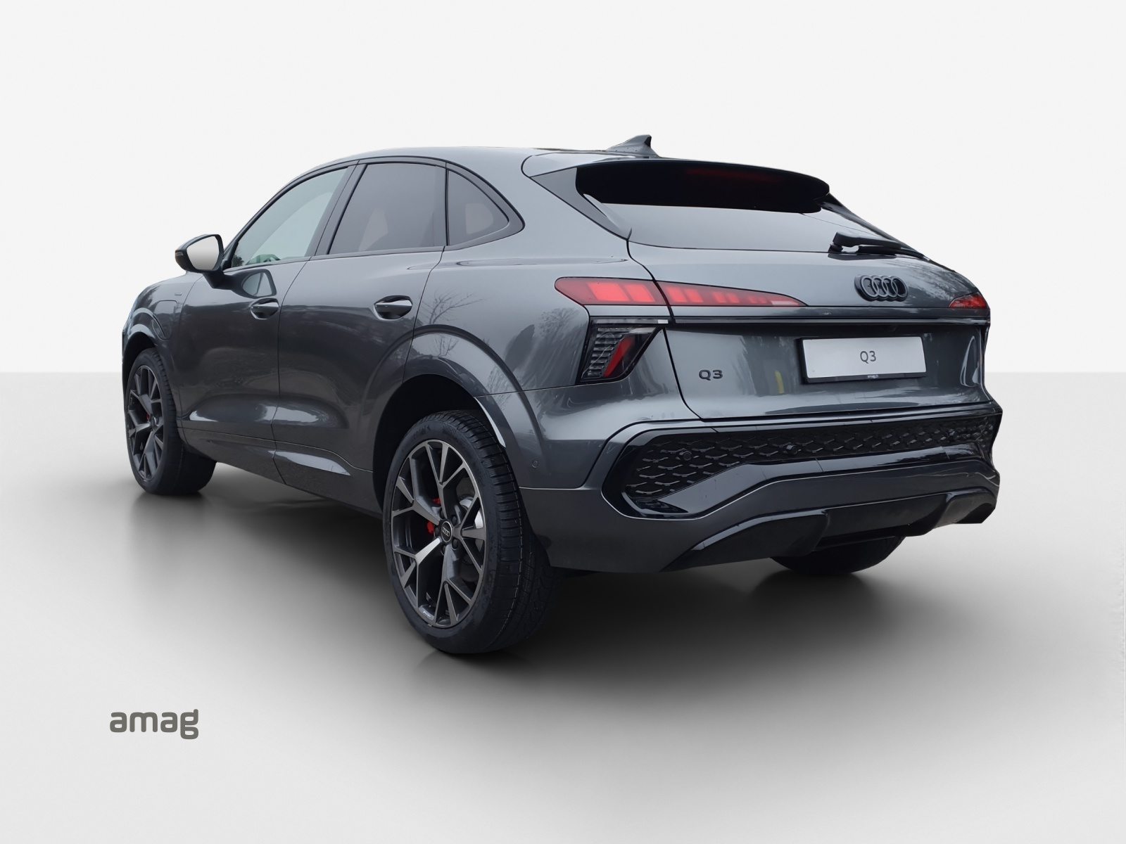 AUDI Q3 SB e-hybrid 200 kW, Full-Hybrid Petrol/Electric, Second hand / Used, Automatic - 3