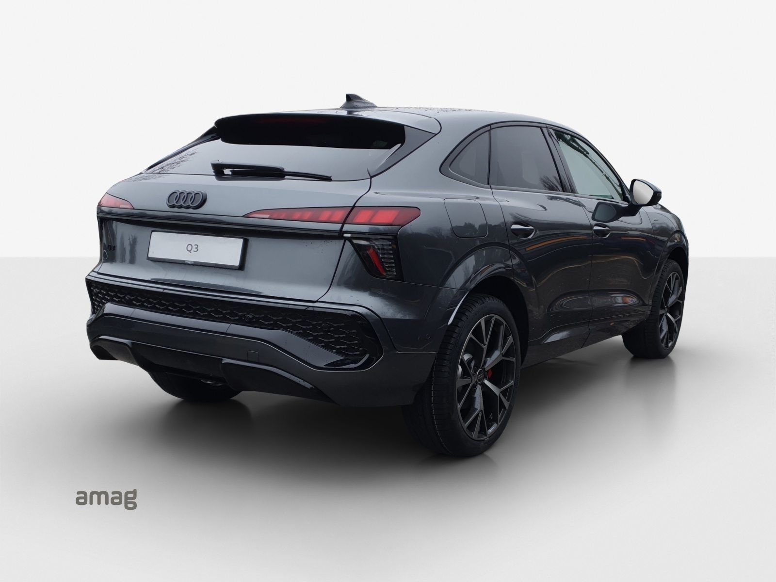 AUDI Q3 SB e-hybrid 200 kW, Full-Hybrid Petrol/Electric, Second hand / Used, Automatic - 5