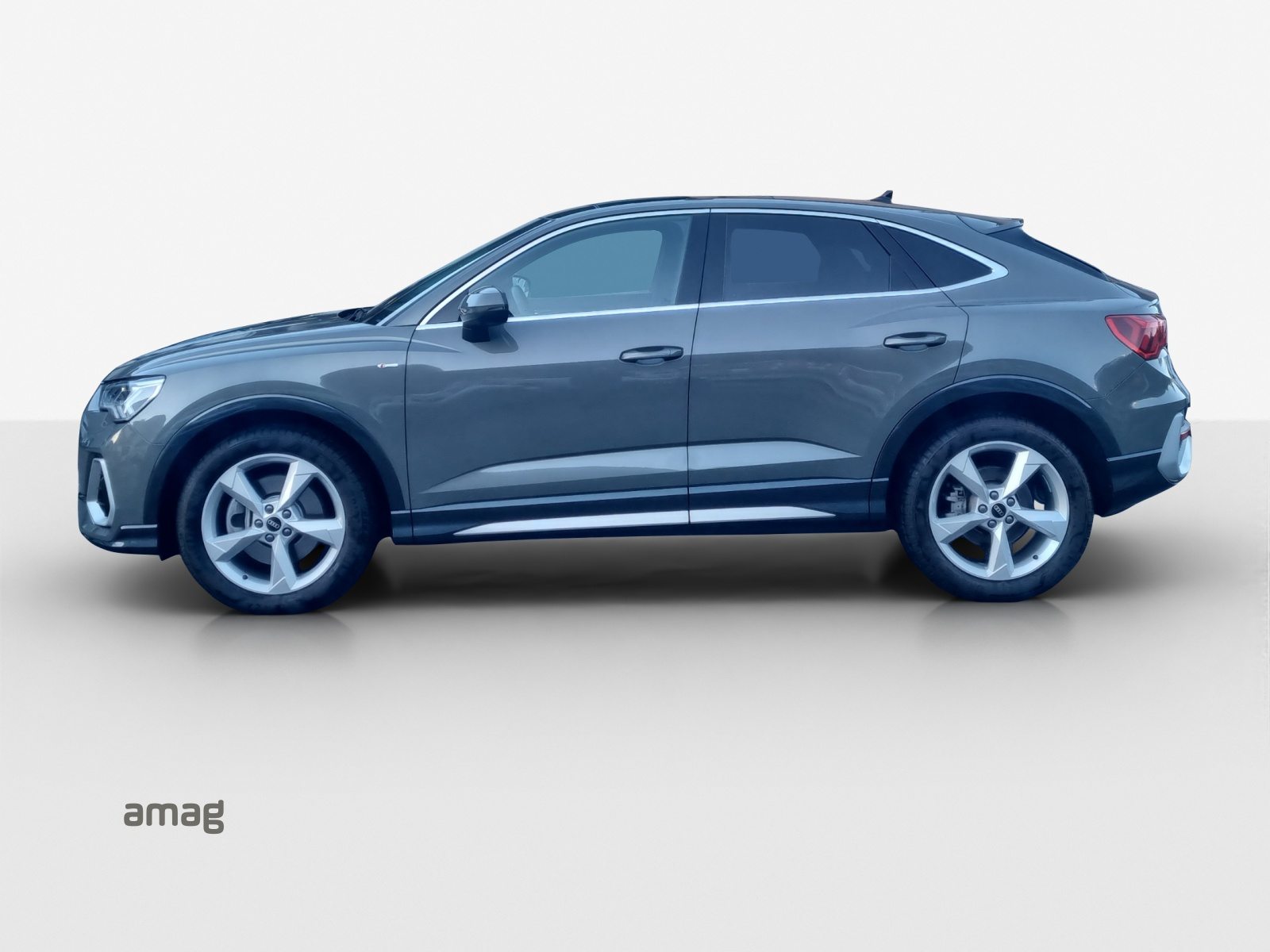 AUDI Q3 Sportback 40 TDI S line Attraction, Diesel, Occasion / Utilisé, Automatique - 2