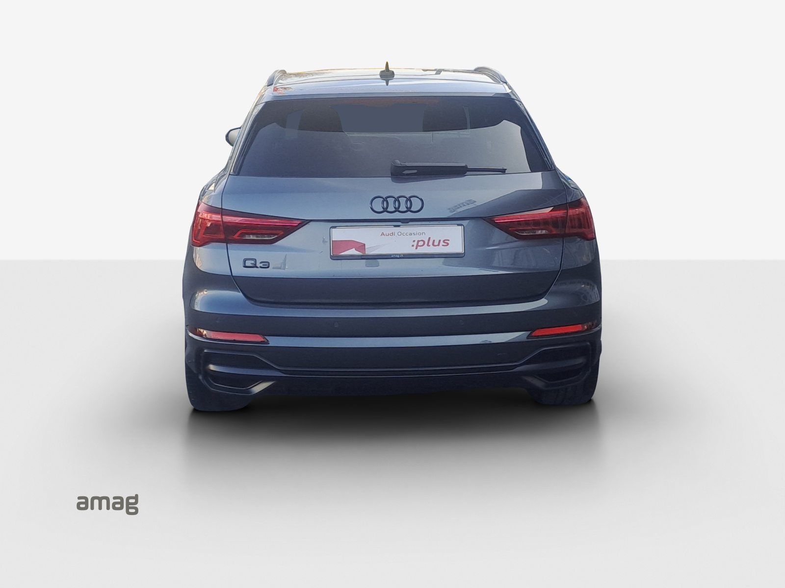 AUDI Q3 45 TFSI e S line Attraction, Voll-Hybrid Benzin/Elektro, Occasion / Gebraucht, Automatik - 5