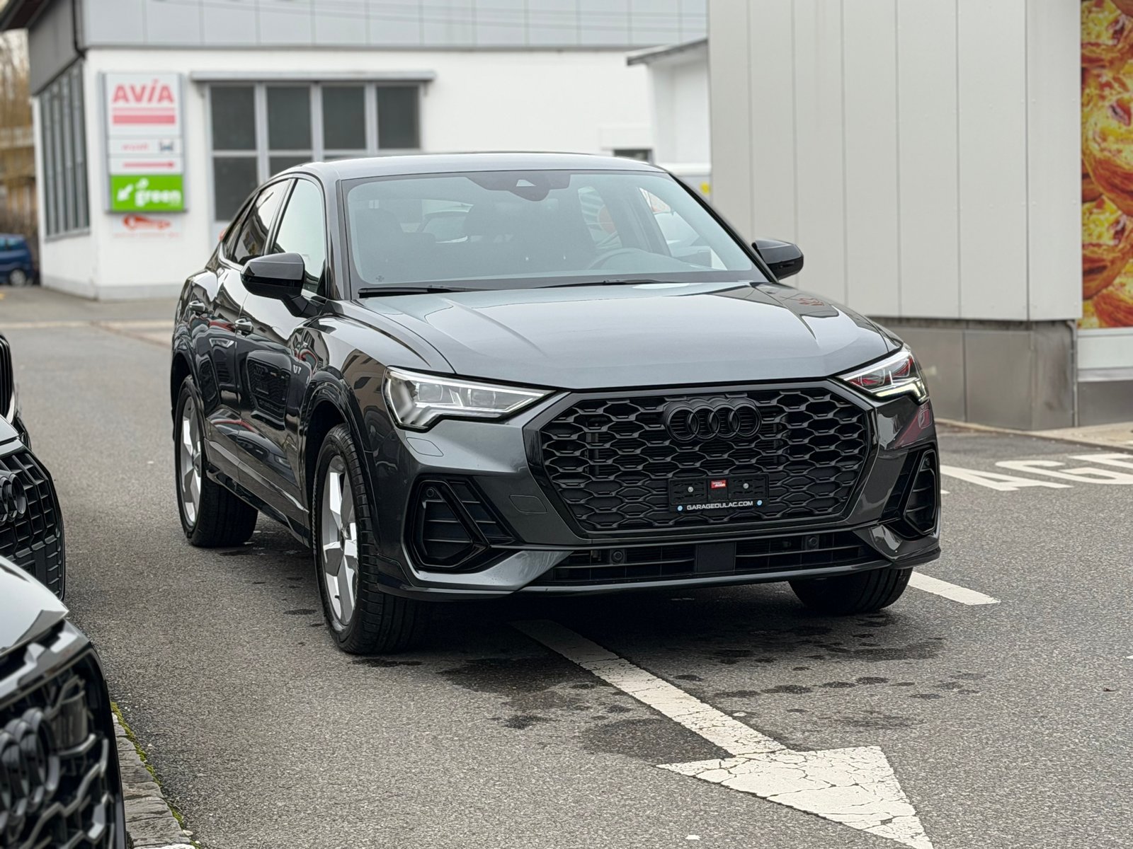 AUDI Q3 Sportback 35 TFSI S line S-tronic, Mild-Hybrid Petrol/Electric, Second hand / Used, Automatic - 3