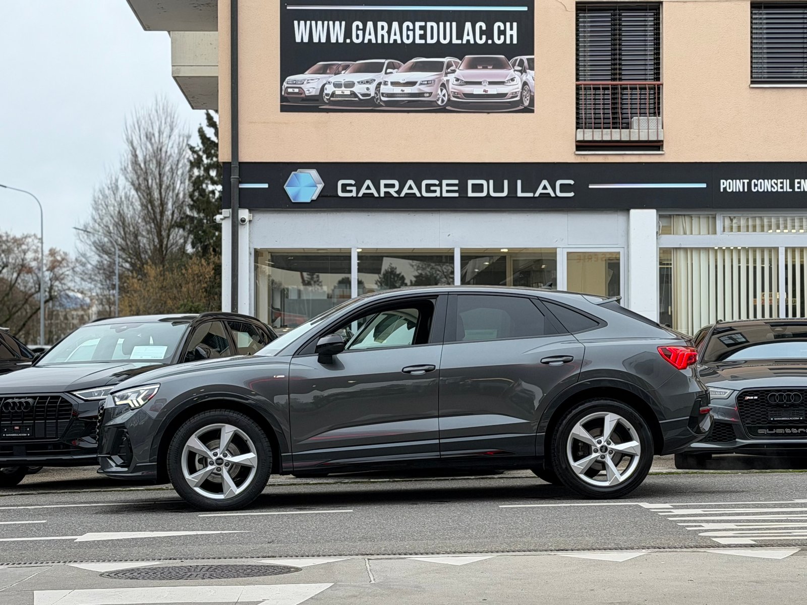 AUDI Q3 Sportback 35 TFSI S line S-tronic, Mild-Hybrid Petrol/Electric, Second hand / Used, Automatic - 4