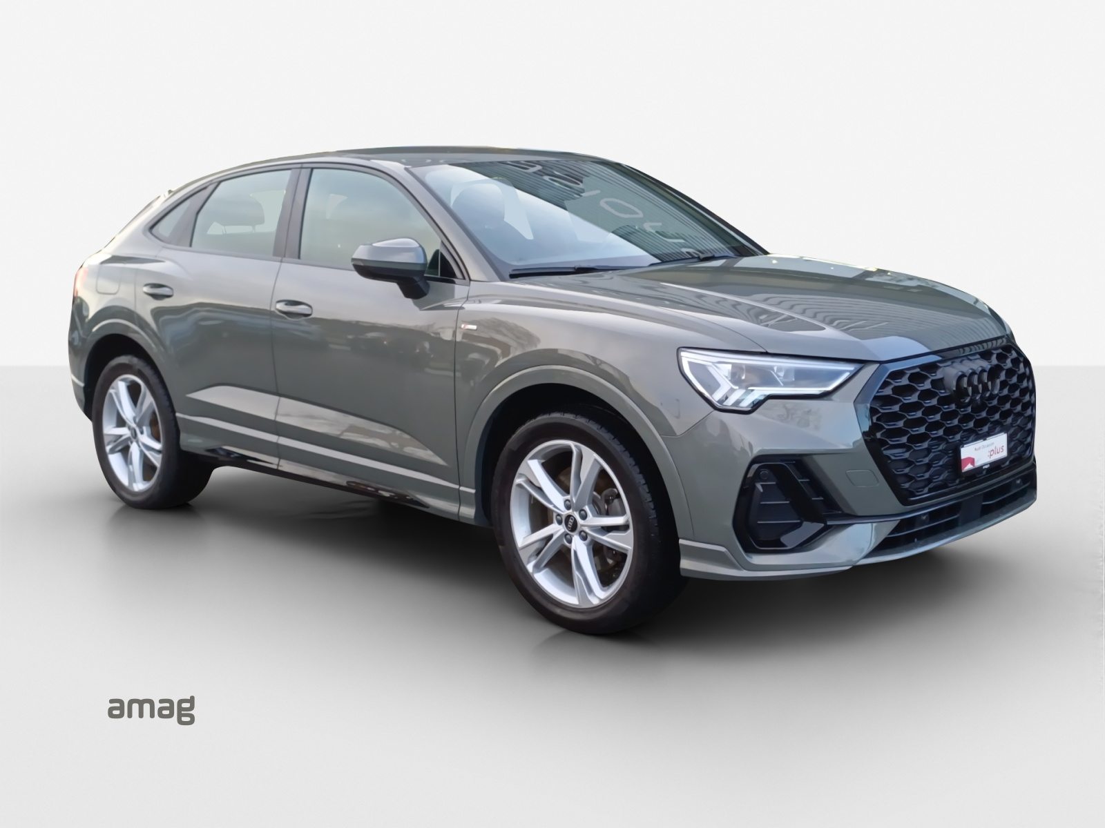 AUDI Q3 Sportback 45 TFSI e S line Attraction, Full-Hybrid Petrol/Electric, Second hand / Used, Automatic - 7