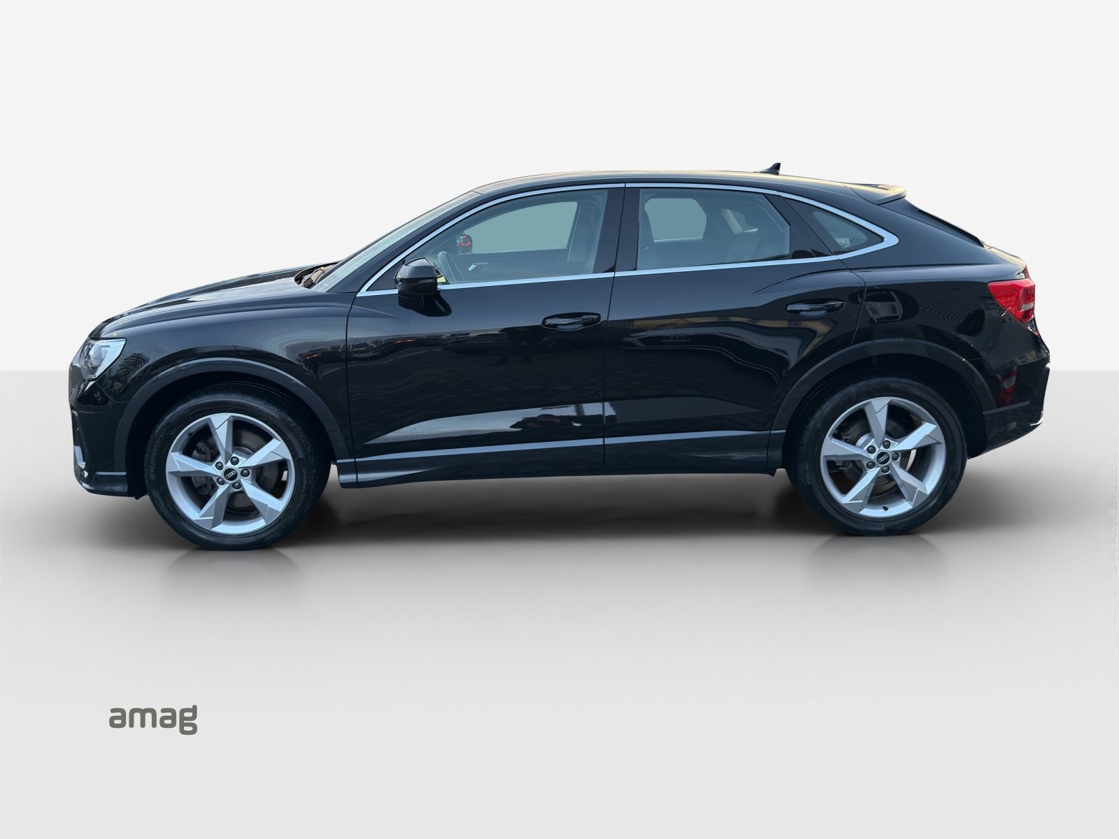 AUDI Q3 Sportback 45 TFSI, Essence, Occasion / Utilisé, Automatique - 2