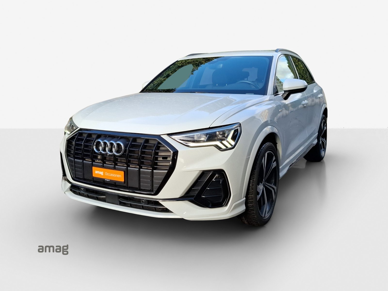 AUDI Q3 35 TFSI S line Attraction
