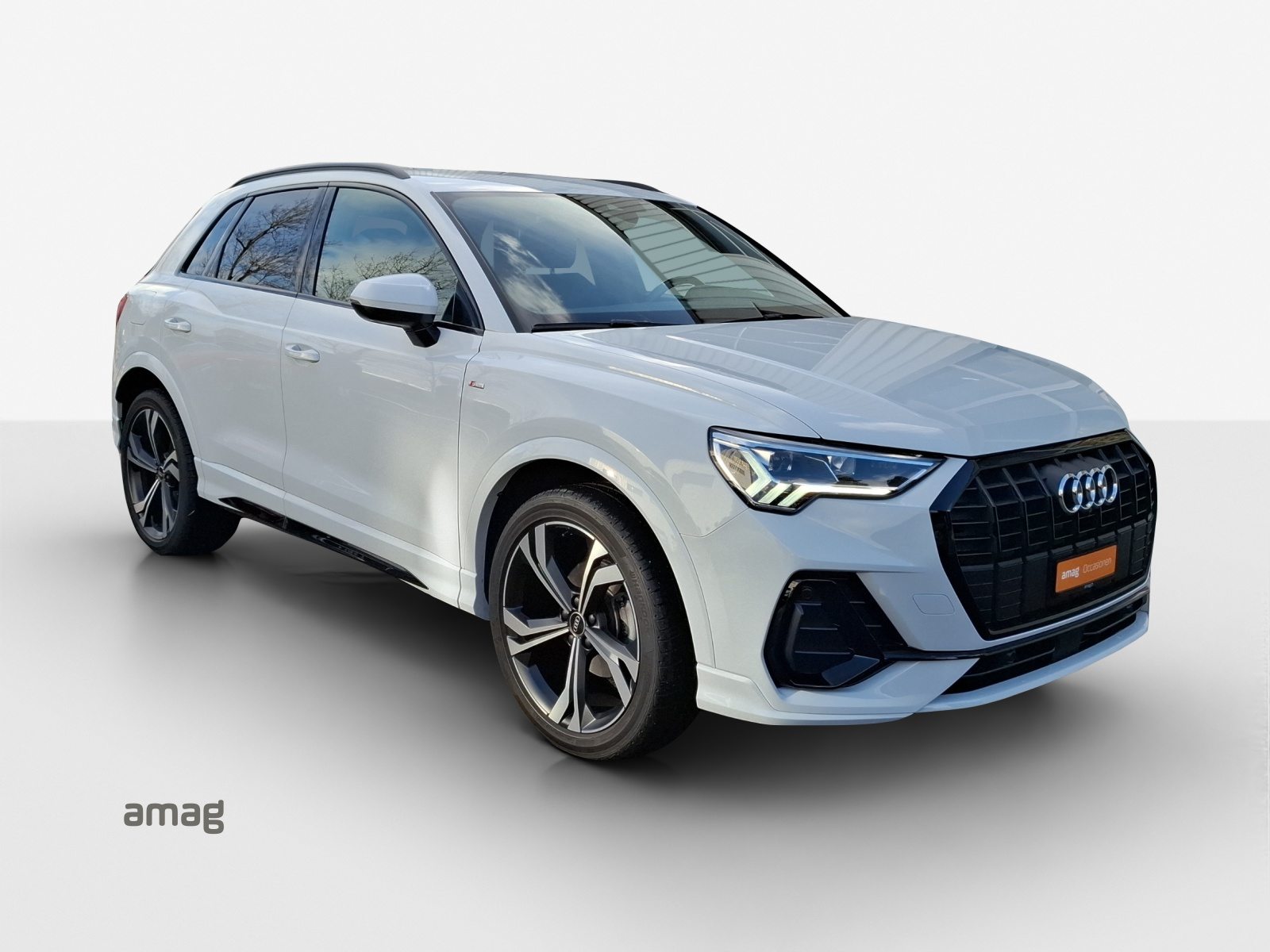 AUDI Q3 35 TFSI S line Attraction, Petrol, Second hand / Used, Automatic - 6
