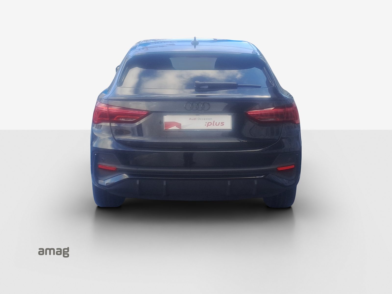 AUDI Q3 Sportback 45 TFSI e S line, Full-Hybrid Petrol/Electric, Second hand / Used, Automatic - 5