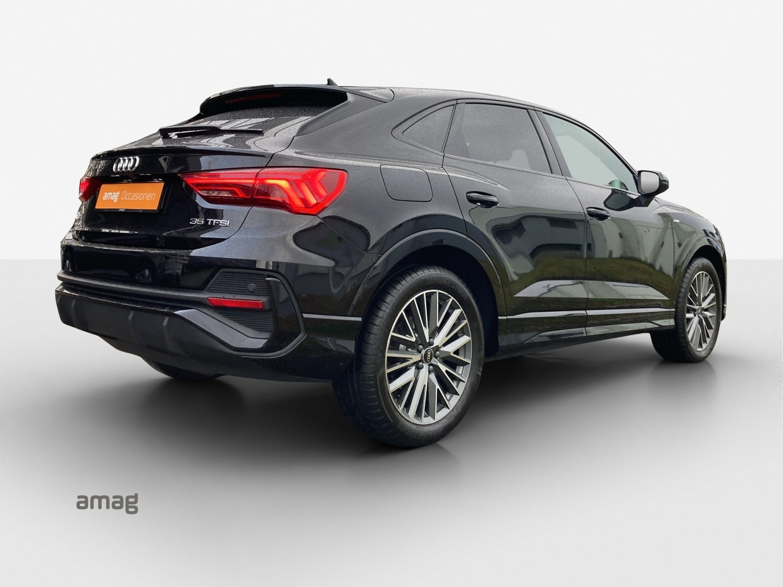 AUDI Q3 Sportback 35 TFSI S line Attraction, Benzin, Occasion / Gebraucht, Automatik - 5