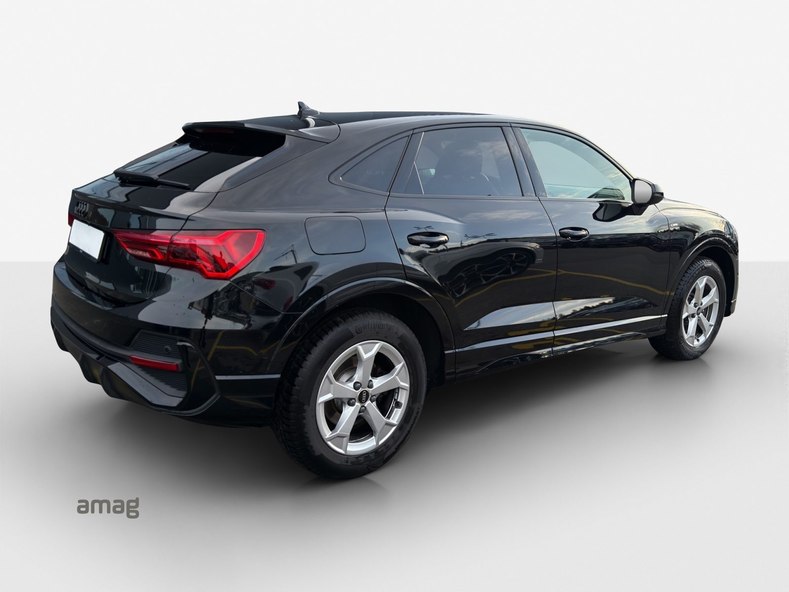 AUDI Q3 Sportback 35 TFSI S line Attraction, Petrol, Second hand / Used, Automatic - 5