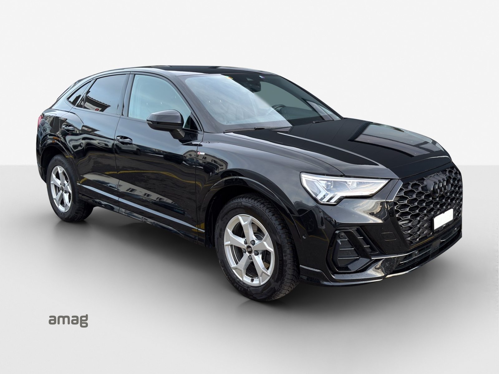 AUDI Q3 Sportback 35 TFSI S line Attraction, Petrol, Second hand / Used, Automatic - 6