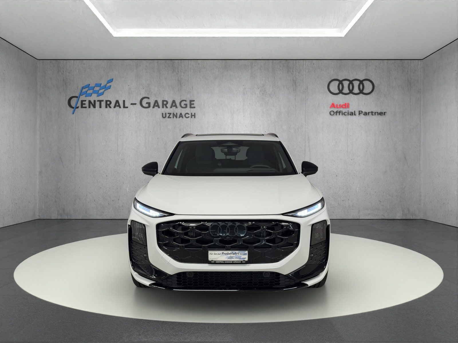 AUDI Q3 SUV TFSI 195 kW, Benzin, Occasion / Gebraucht, Automatik - 2