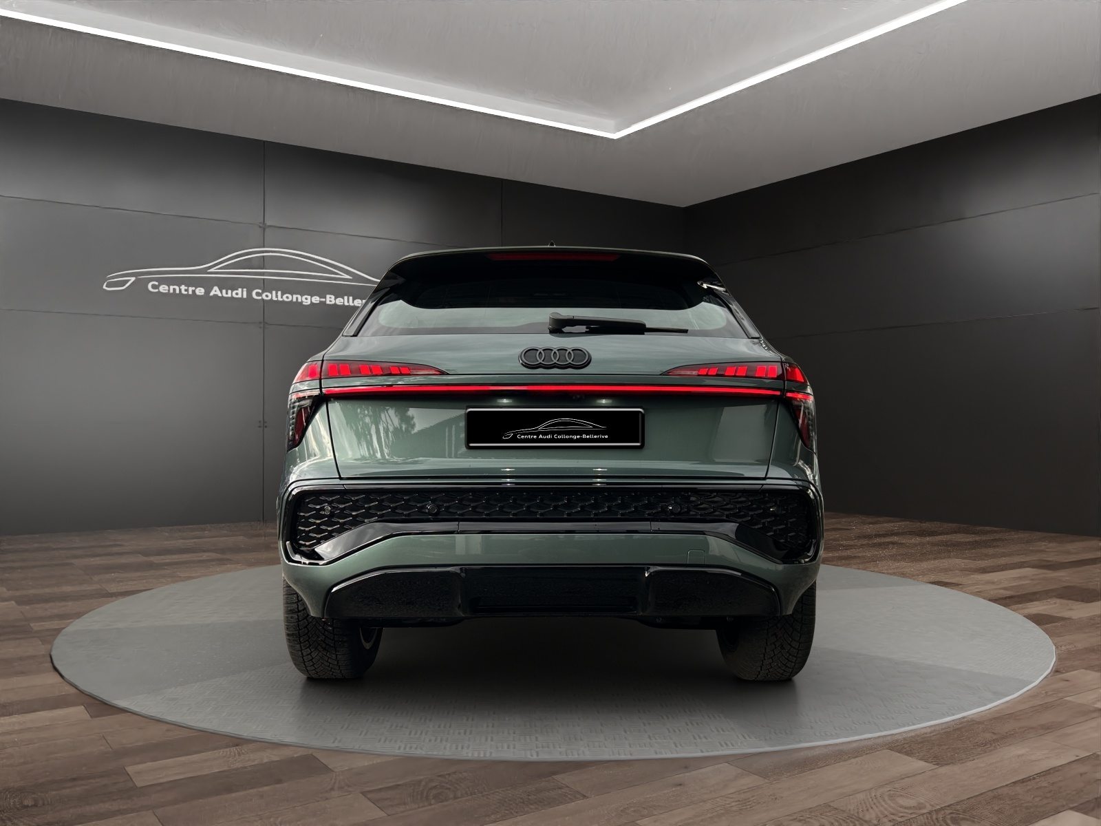 AUDI Q3 SUV TFSI 110 kW, Benzina, Occasioni / Usate, Automatico - 5
