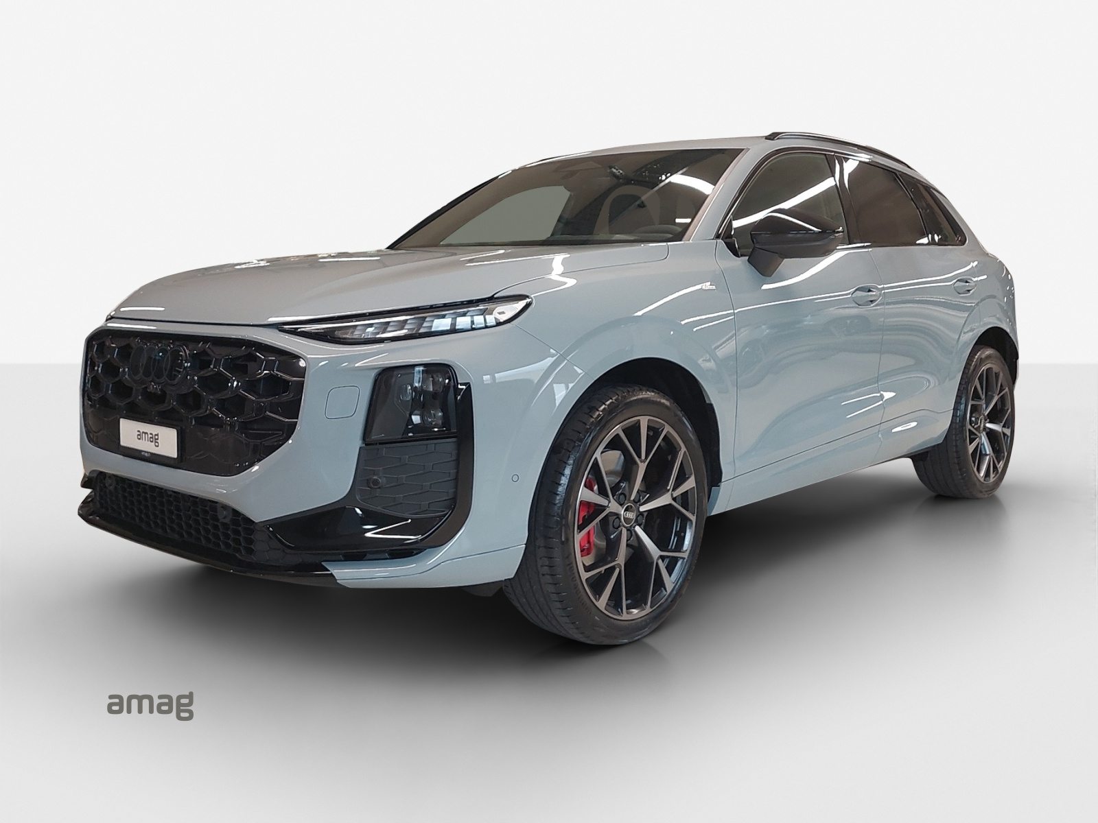 AUDI Q3 SUV TFSI 195 kW