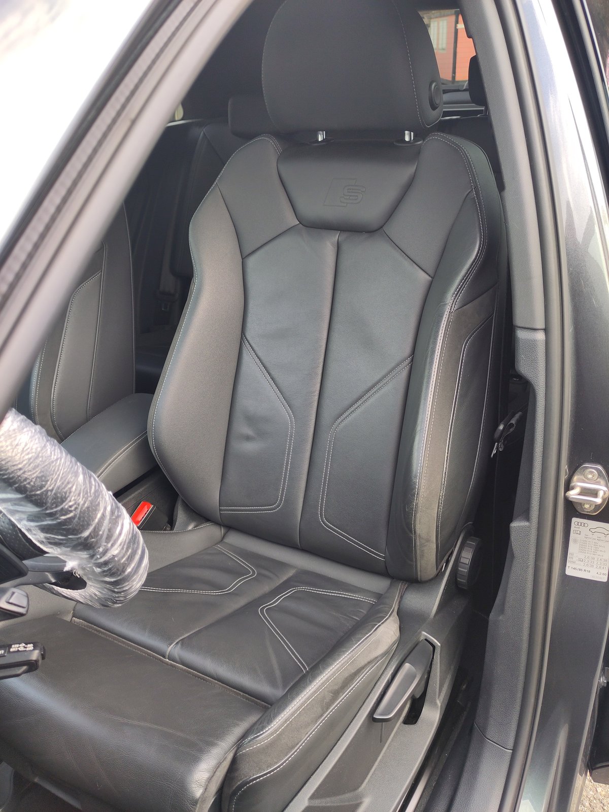 AUDI Q3 40 TDI S line Attraction quattro S-tronic, Diesel, Occasion / Utilisé, Automatique - 6