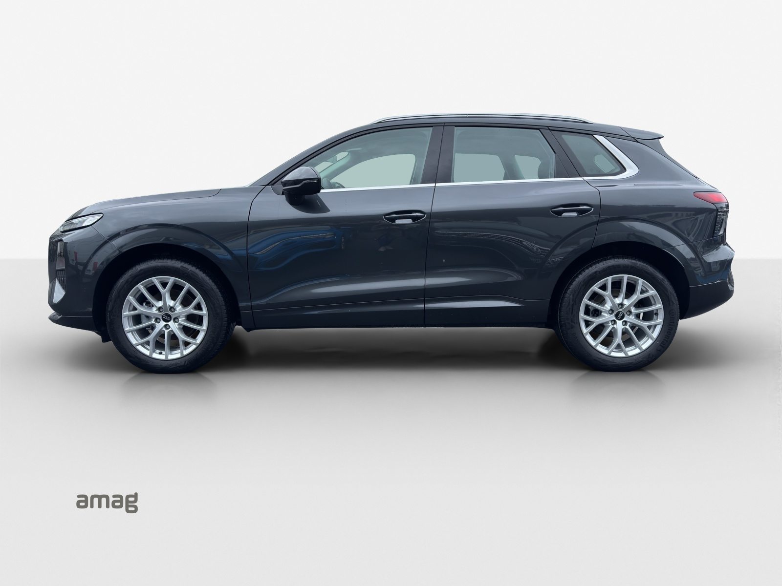 AUDI Q3 SUV TFSI 110 kW, Benzin, Occasion / Gebraucht, Automatik - 2