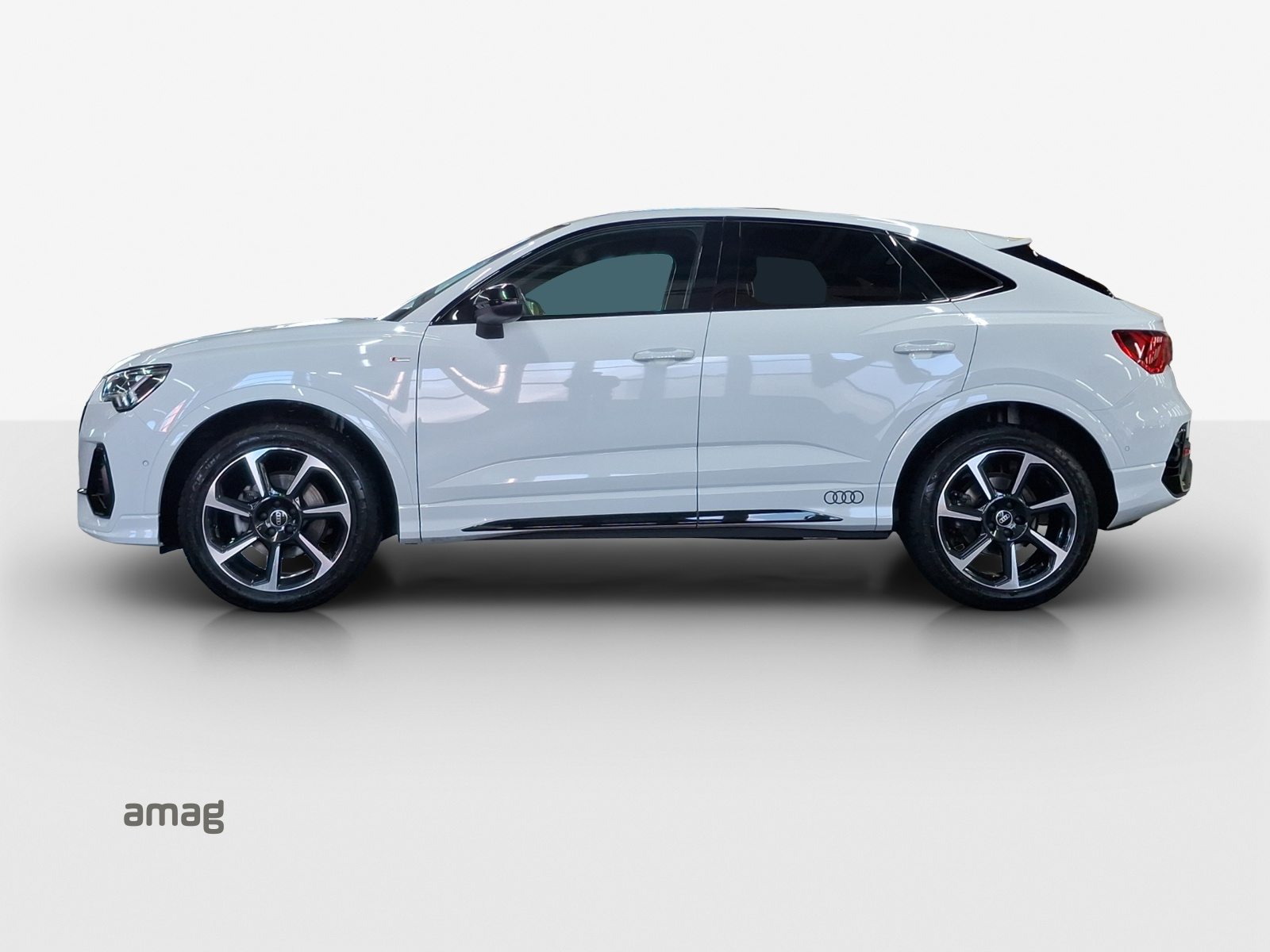 AUDI Q3 Sportback 35 TFSI S line Attraction, Benzina, Occasioni / Usate, Automatico - 2