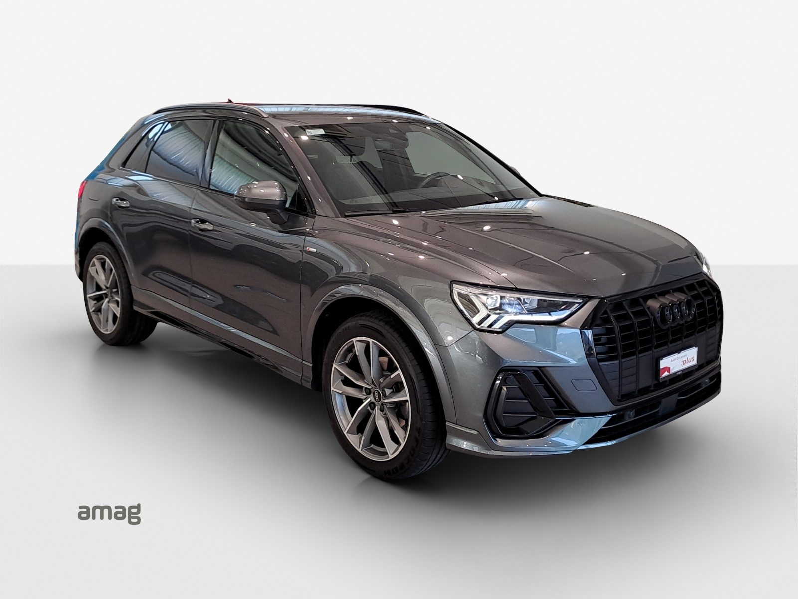 AUDI Q3 35 TFSI S line Attraction, Petrol, Second hand / Used, Automatic - 6